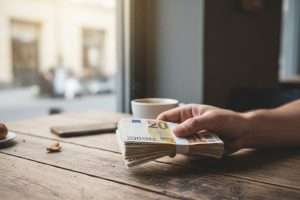 Prélèvement ME Group France : comprendre les 8 euros